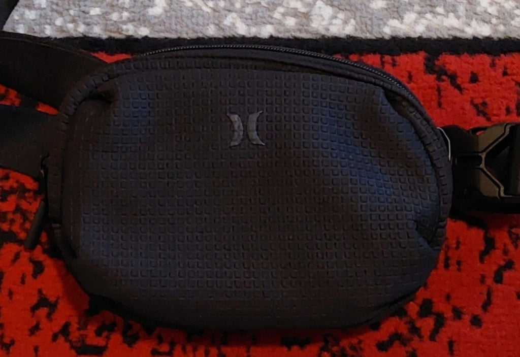 Hurley Fanny Pack Crossbody Bag Waistpack Black Unisex NWOT 🔥🔥🔥