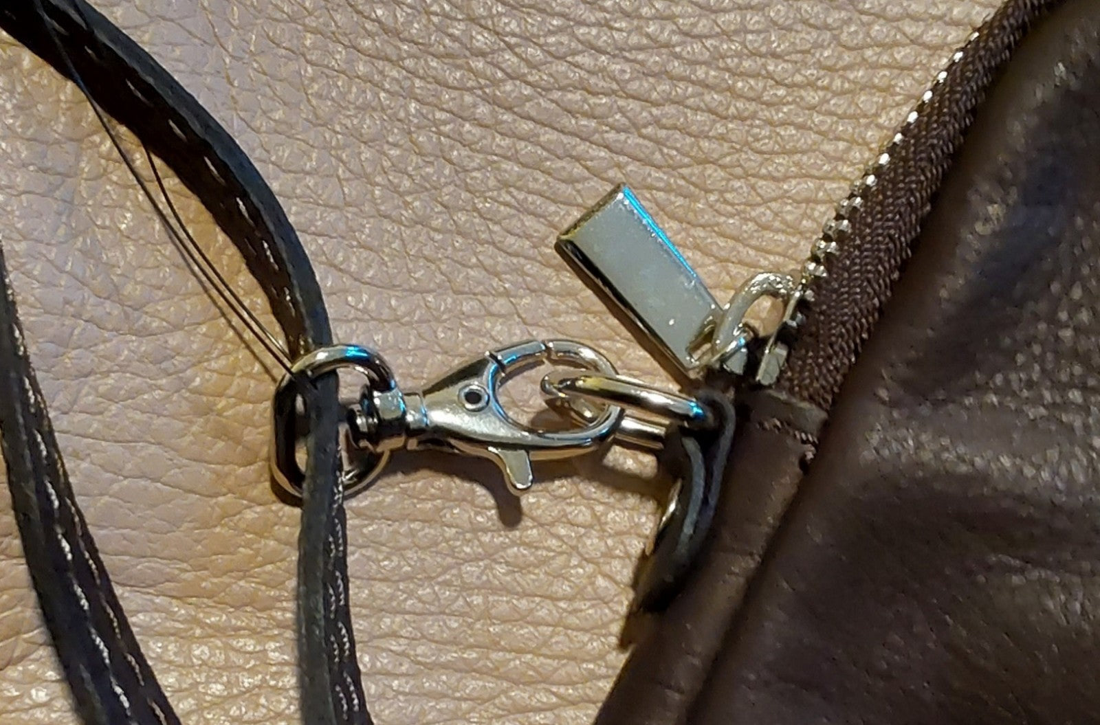 Genuine Leather Purse And Crossbody Bags Lot Of 2 Tan & Chocolate NWT 🔥🔥🔥