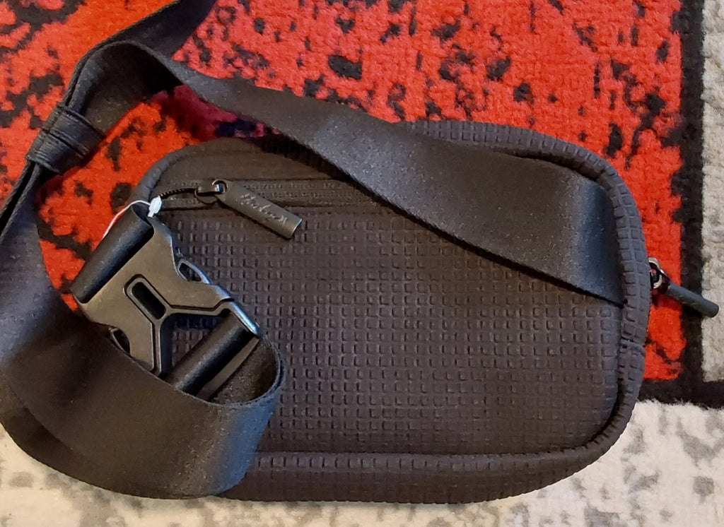 Hurley Fanny Pack Crossbody Bag Waistpack Black Unisex NWOT 🔥🔥🔥