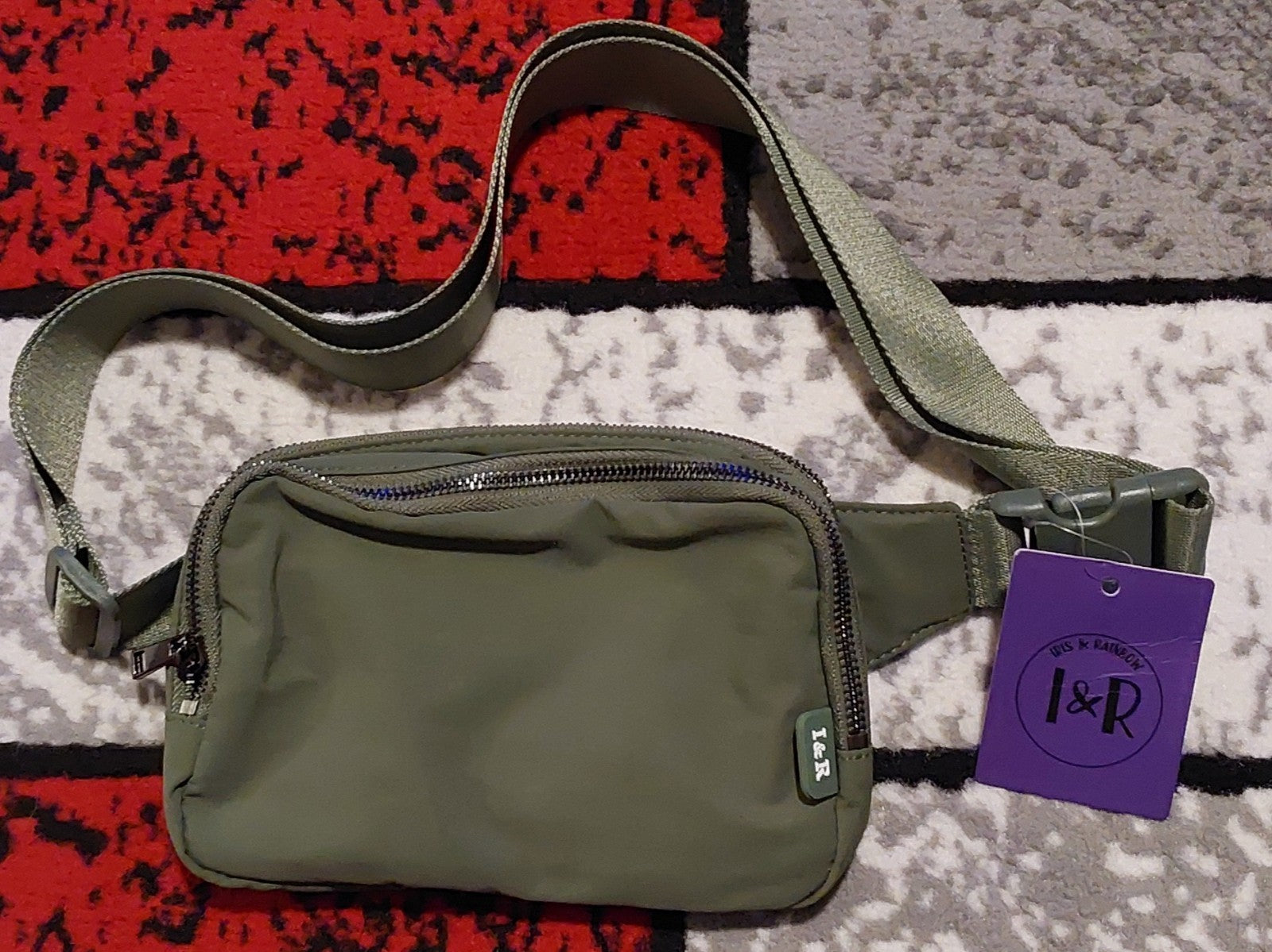 Iris & Rainbow Crossbody Bag With Keychain Olive NWT 🔥🔥🔥