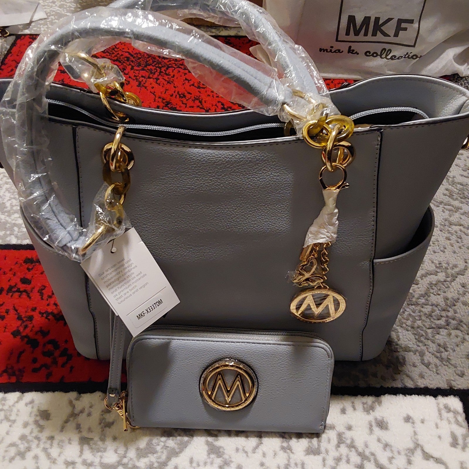 MFK Collection by Mia K Tote Bag & Wristlet Vegan Leather Gray NWT 🔥🔥🔥