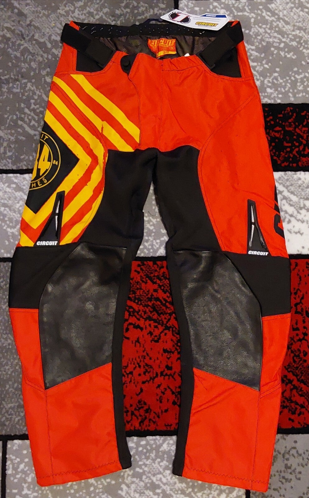 Circuit Equipment Reflex Gear Set Pants Orange Yellow Size 34 NWT🔥🔥🔥