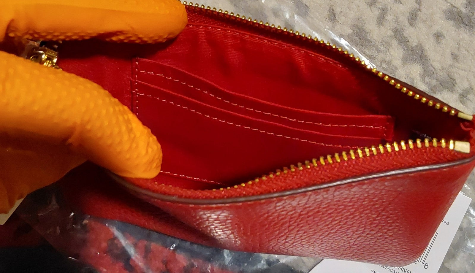 Coach Corner Zip Wristlet Signature True Red Pebbled Leather NWT 🔥🔥🔥