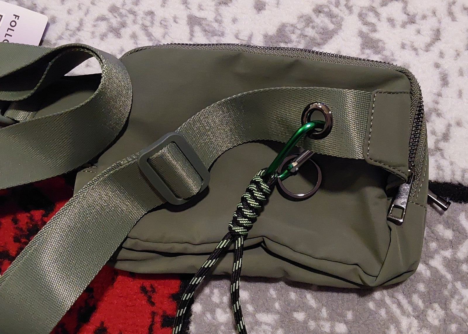 Iris & Rainbow Crossbody Bag With Keychain Olive NWT 🔥🔥🔥