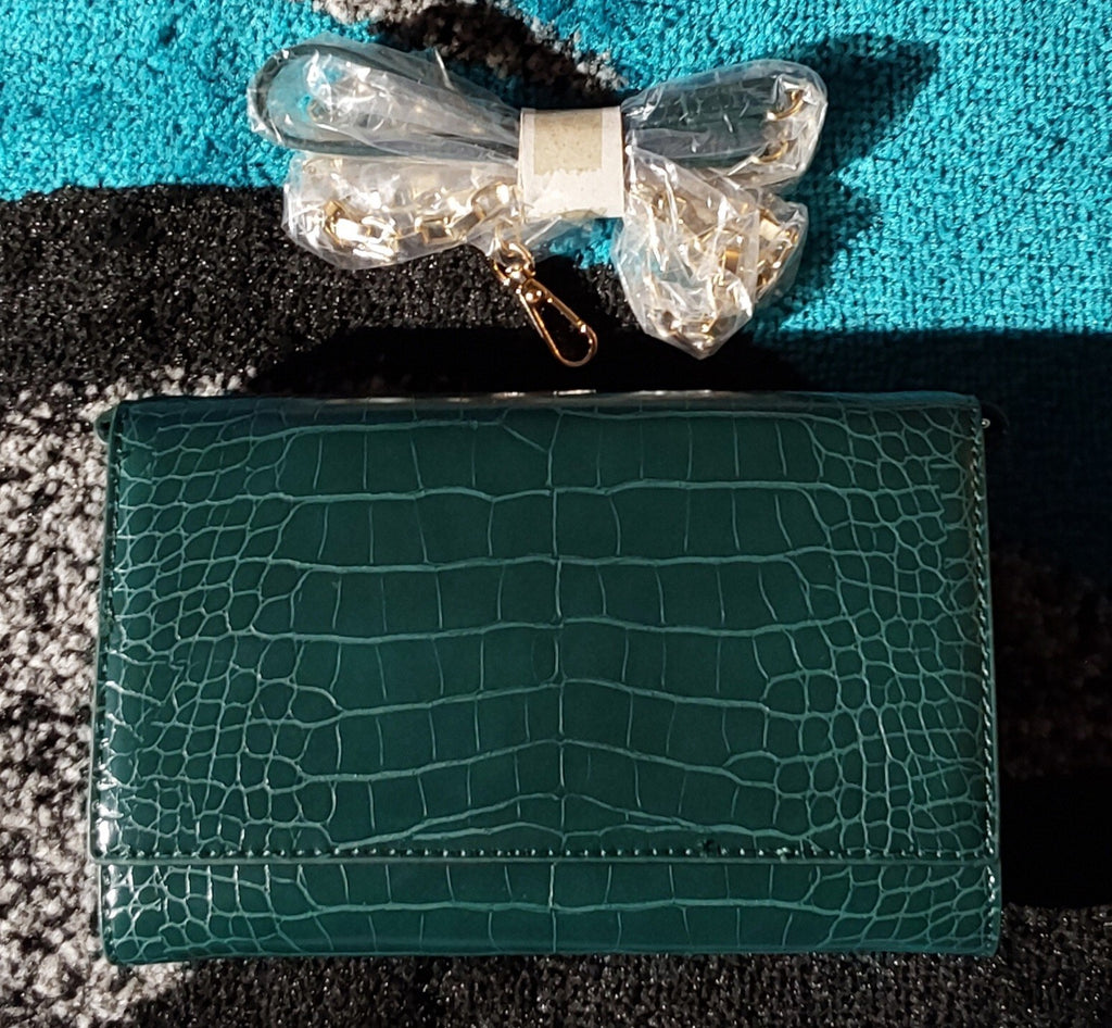 LULUS WRISTLET/WALLET CROSSBODY CROC STYLE EMERALD GREEN NEW🔥🔥🔥