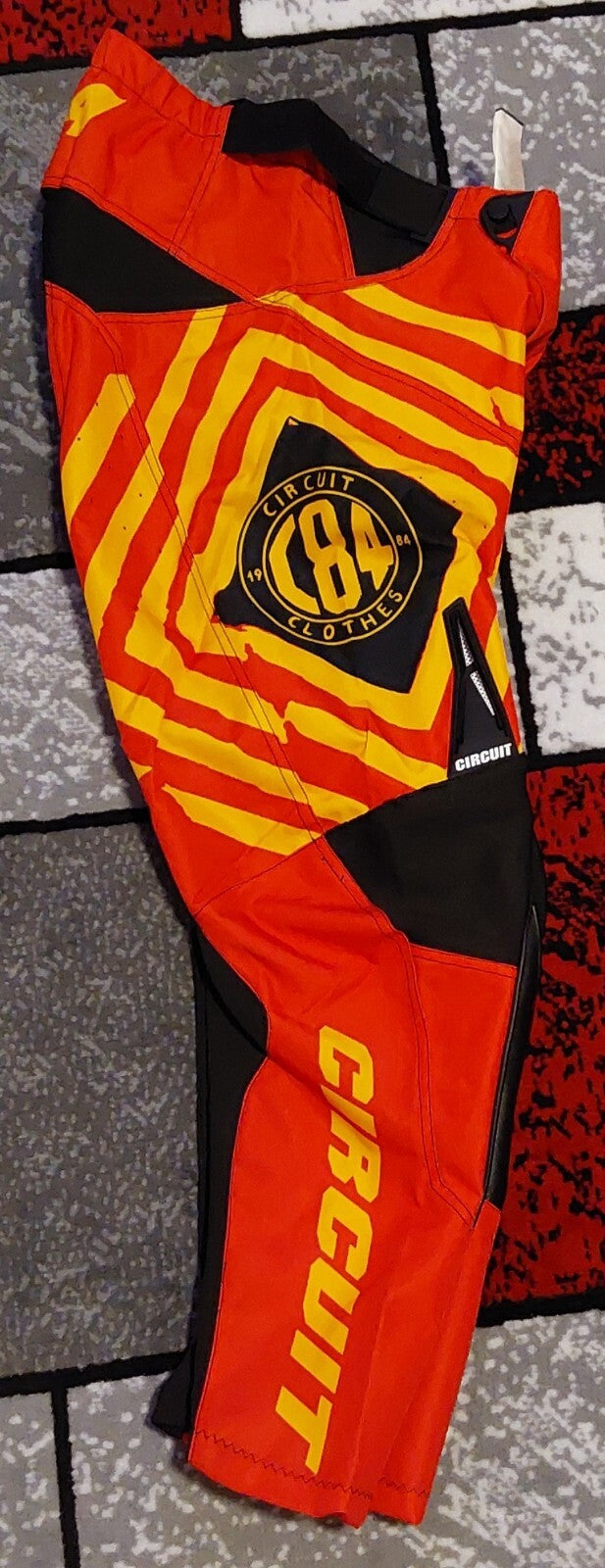 Circuit Equipment Reflex Gear Set Pants Orange Yellow Size 34 NWT🔥🔥🔥