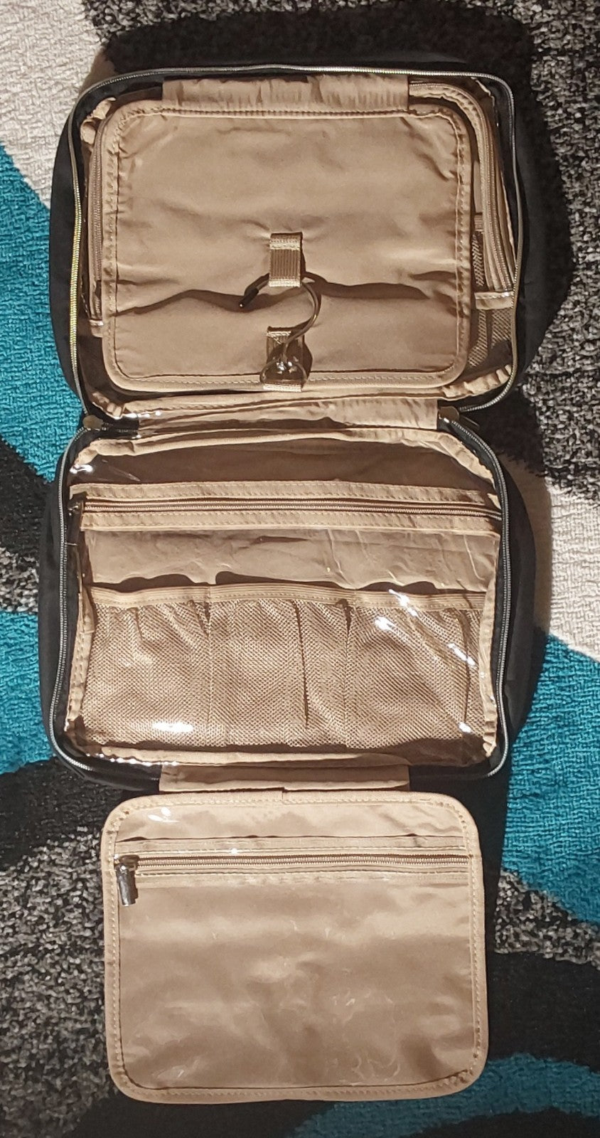 NISHEL Travel Toiletry Bag  Hanging Organizer - 10" x 8" x 4"  Black NWT 🔥🎁🔥