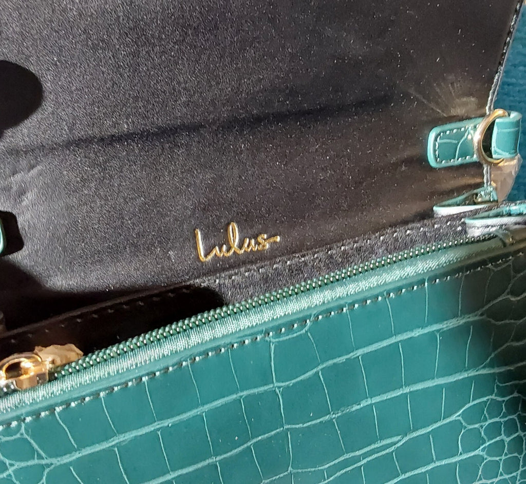 LULUS WRISTLET/WALLET CROSSBODY CROC STYLE EMERALD GREEN NEW🔥🔥🔥