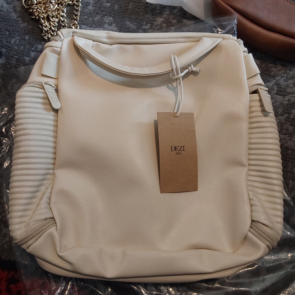 Kipling, Damson Madder, Dezi, Hurley, Hilfiger & More Mixed Bag Lot of 17 🔥🔥🔥