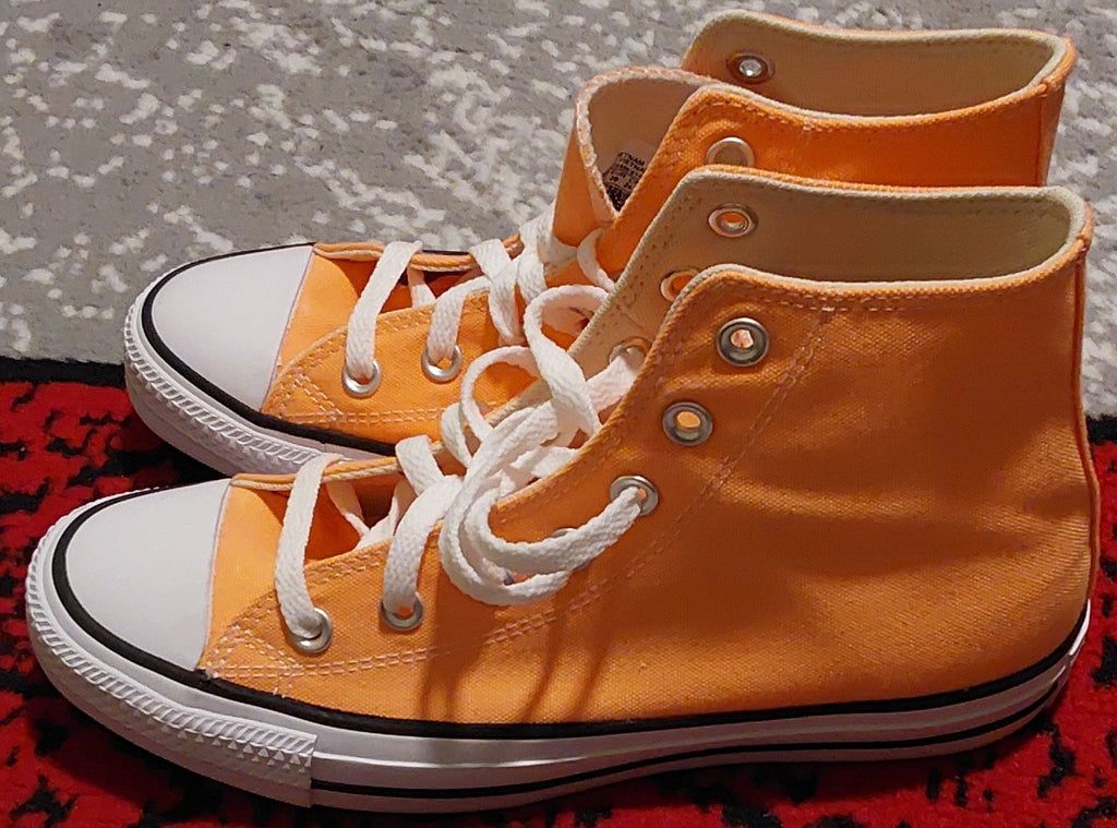  CONVERSE CHUCK TAYLOR  All Star High Peach Beam Size 6 NIB 🔥🔥🔥