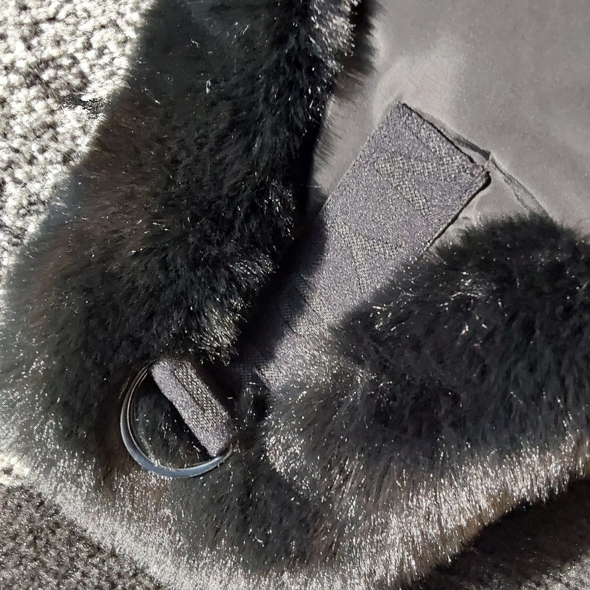 DKNY Fleece-Lined Knit Infinity Scarf & Faux Fur Trapper Hat Pair NWT 🔥🔥🔥