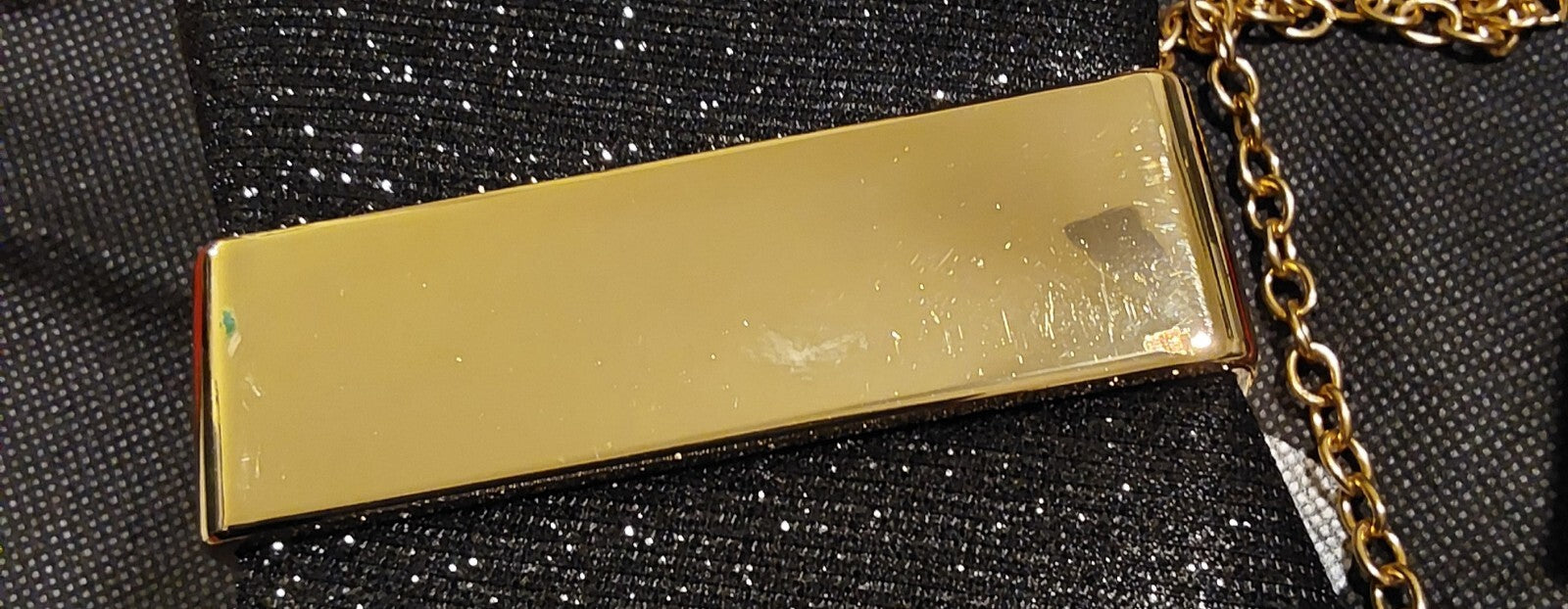 PIERRE CARDIN Hard Bowtie Clutch Chain Purse Black New🔥🔥🔥Blemished