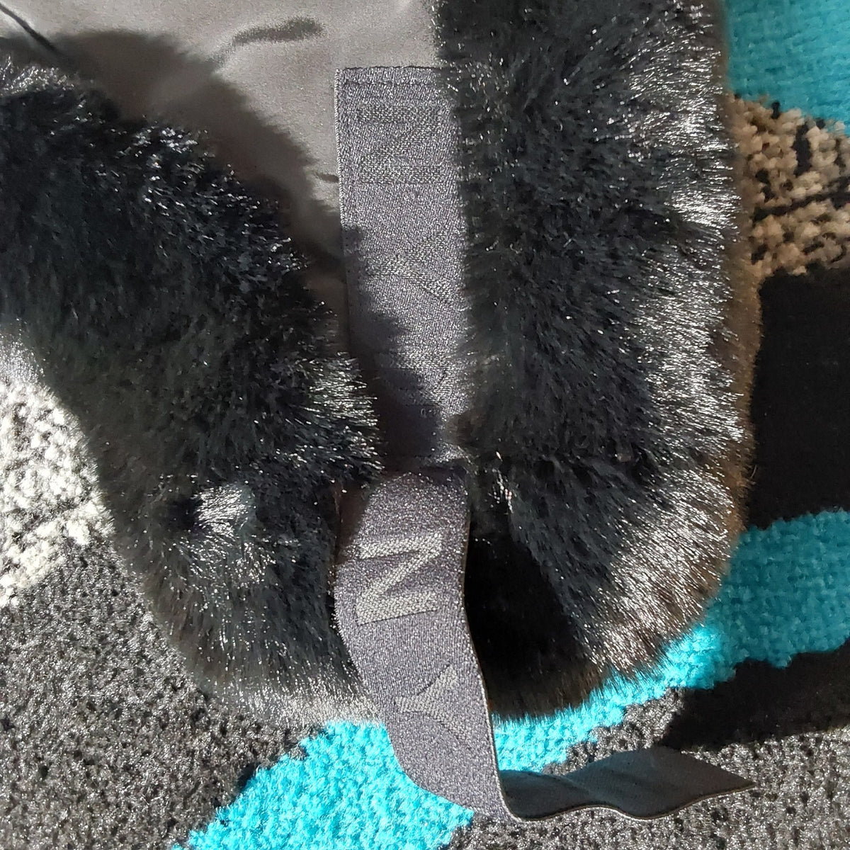 DKNY Fleece-Lined Knit Infinity Scarf & Faux Fur Trapper Hat Pair NWT 🔥🔥🔥
